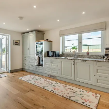 3 Bed In Wigton Oc-f33746 *